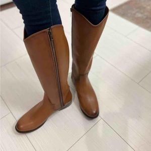 New FRYE Marissa Medallion Cognac Tall Leather Riding Boot 6M $350